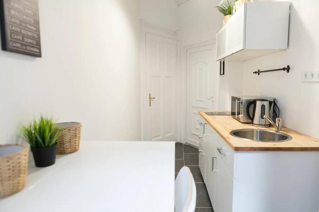 Central 30M2 A/C Apartment, 3 Min From Ny Cafe Budapešť Exteriér fotografie